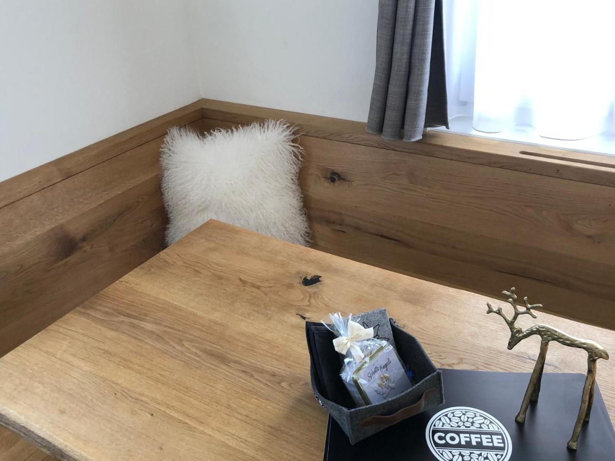 Renovated 3 Rooms Apartment In Ruschein Near Laax Bagian luar foto
