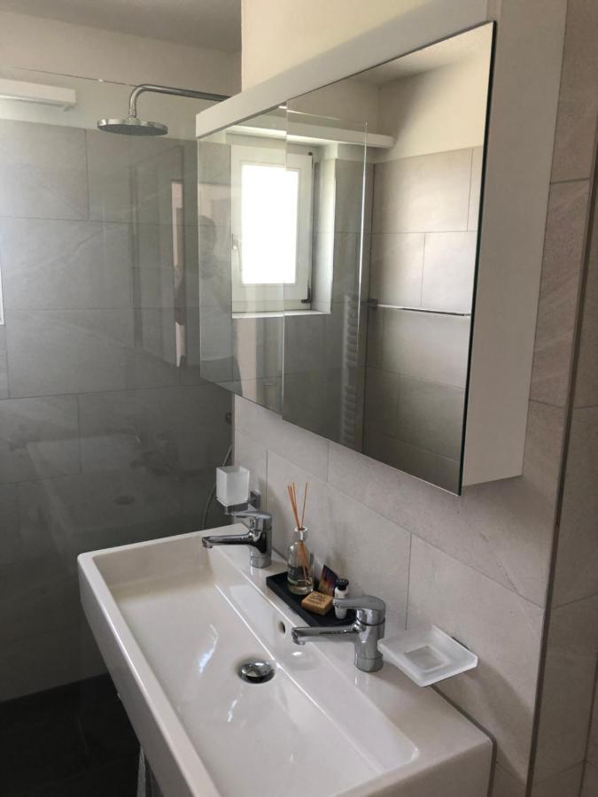 Renovated 3 Rooms Apartment In Ruschein Near Laax Bagian luar foto