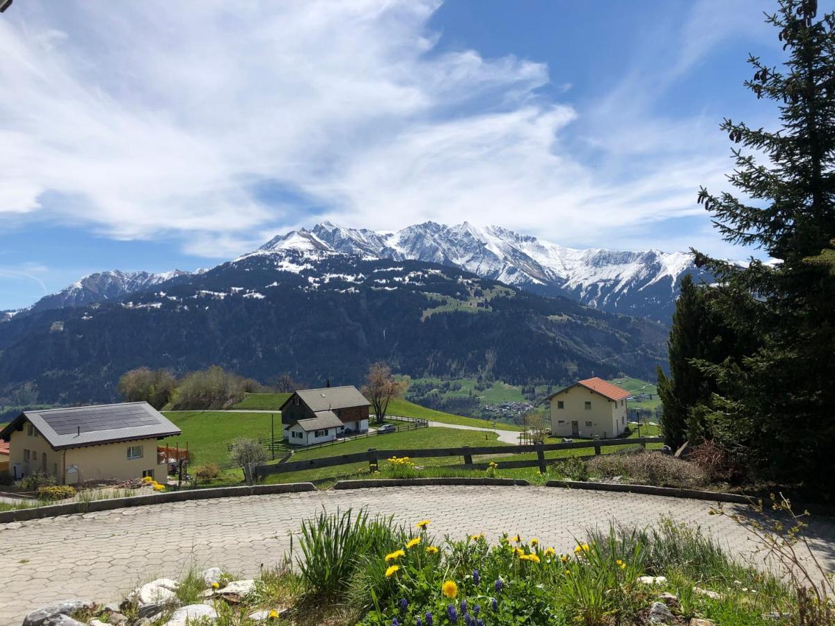 Renovated 3 Rooms Apartment In Ruschein Near Laax Bagian luar foto